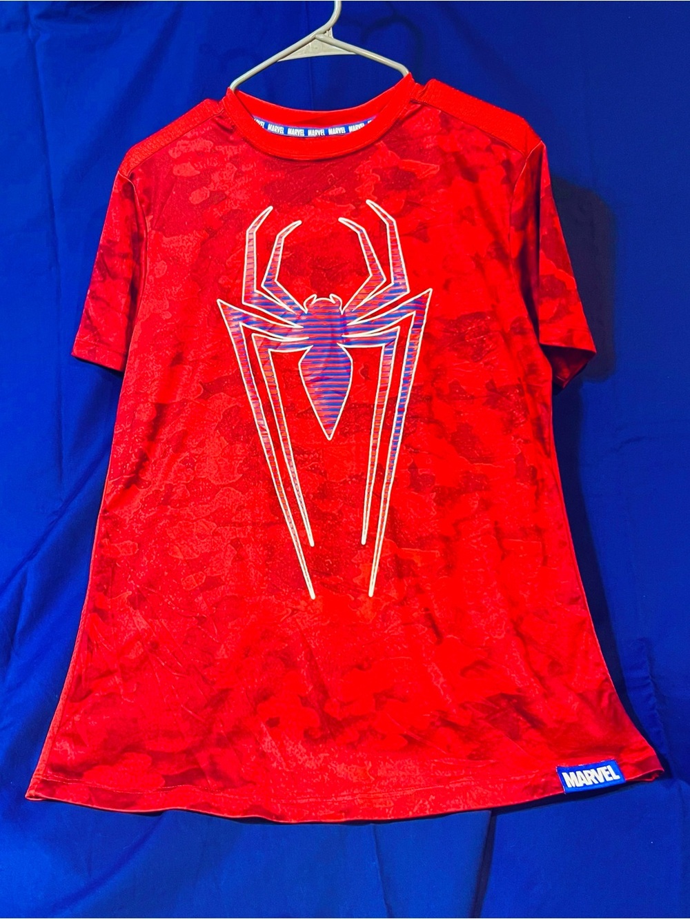 🕷️ Marvel Spider-Man Red Performance Short Sleeve Spider Emblem Tee Unisex M